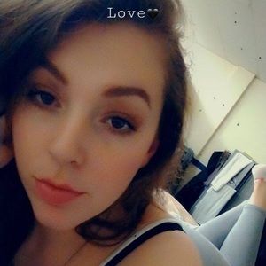 Meet your Posher, Candace